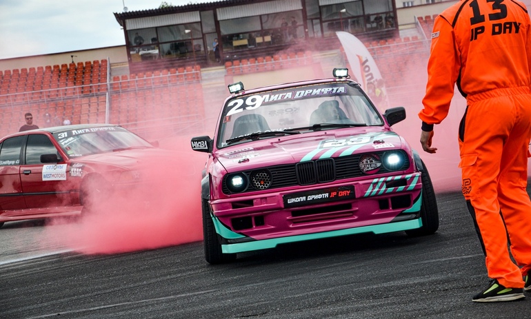 10-11 июня на территории Пинской ГОС ДОСААФ прошел 2-й этап Лиги Дрифта